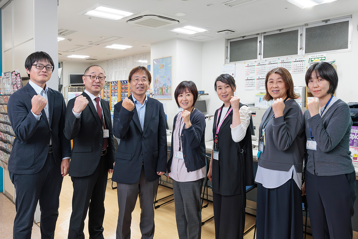 ハニットツアー エモア旅行センタースタッフ