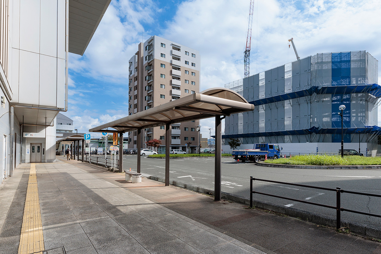 豊川駅東口（東口側ロータリー）バス乗り場